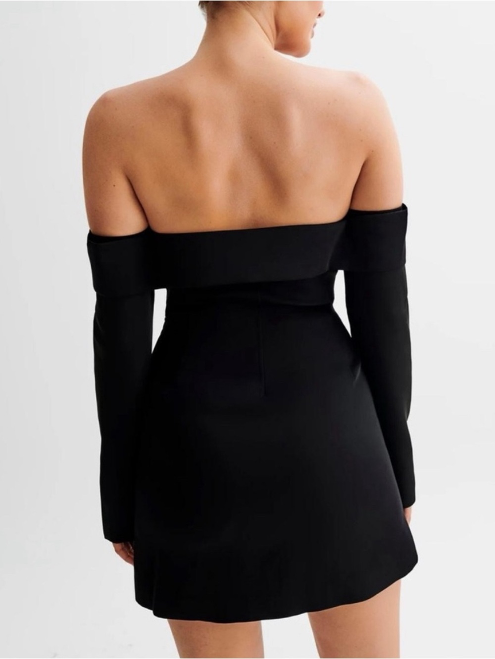 NEW Meshki Hugo Suiting Off the Shoulder Black Mini Dress Size XS - Picture 2 of 11